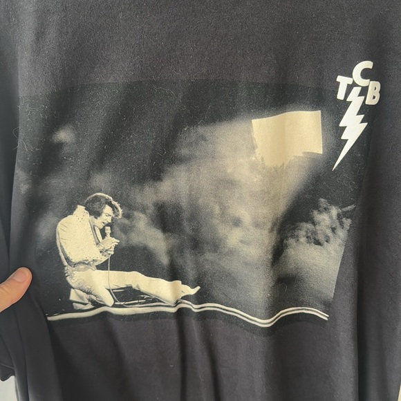 Men’s size 2XL Elvis Presley shirt worn once, extremely soft - Picture 3 of 5